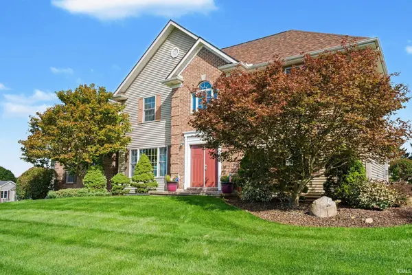 23770 Stonegate CIR, Elkhart, IN 46517