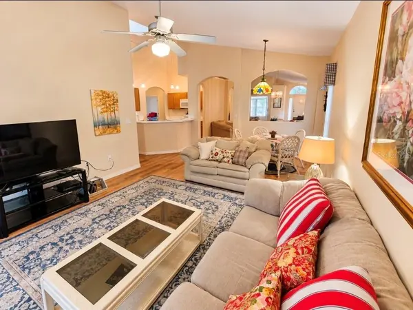 4640 EAGLE PEAK DR, Kissimmee, FL 34746