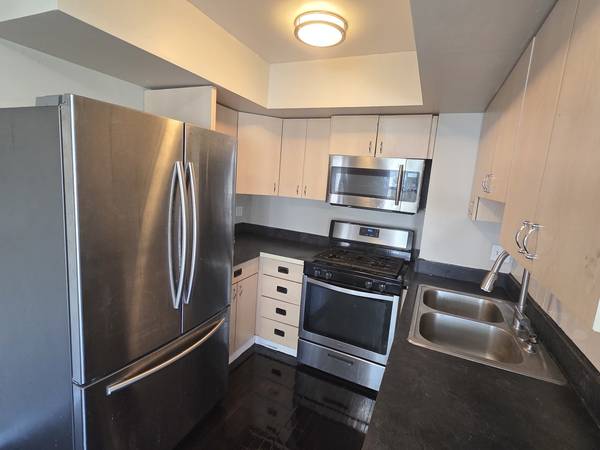722 Inverrary LN #722, Deerfield, IL 60015