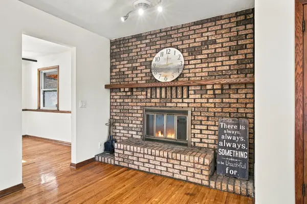 6006 Washburn AVE N, Brooklyn Center, MN 55430