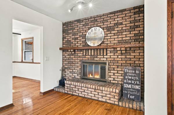 6006 Washburn AVE N, Brooklyn Center, MN 55430