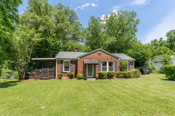 733 Greymont Dr, Nashville, TN 37217