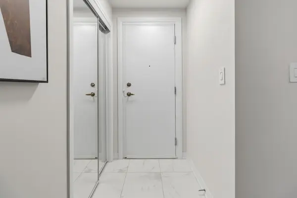 1569 Rose WAY #118, Milton, ON L9E 1N4