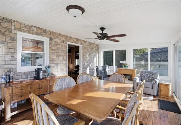 740 N 141st ST, Bonner Springs, KS 66012