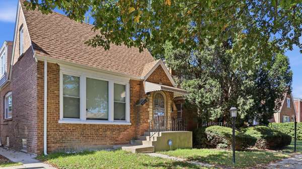 10054 S Saint Lawrence AVE, Chicago, IL 60628