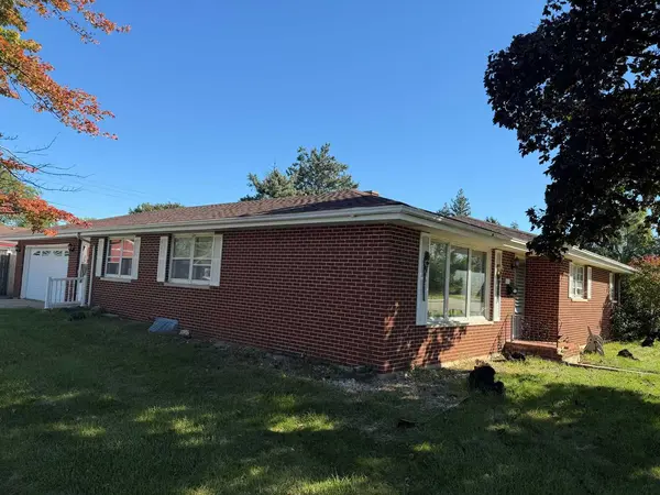 1617 W Douglas ST, Joliet, IL 60435