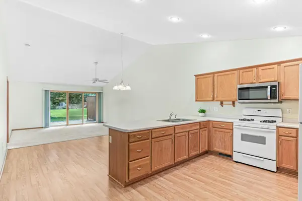 141 S Elm ST, Belle Plaine, MN 56011