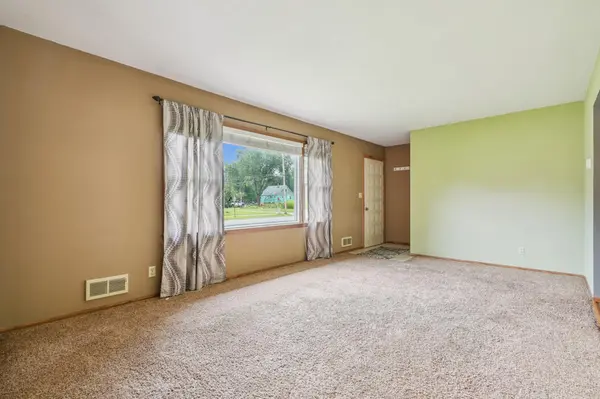 1200 Holley AVE, Saint Paul Park, MN 55071