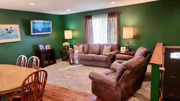 2028 Nelson DR, Thief River Falls, MN 56701