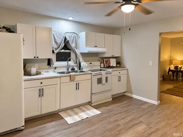 410 W Elm ST, Oakland City, IN 47660