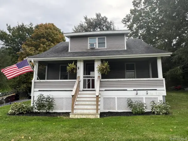 11 Amity RD, Warwick, NY 10990