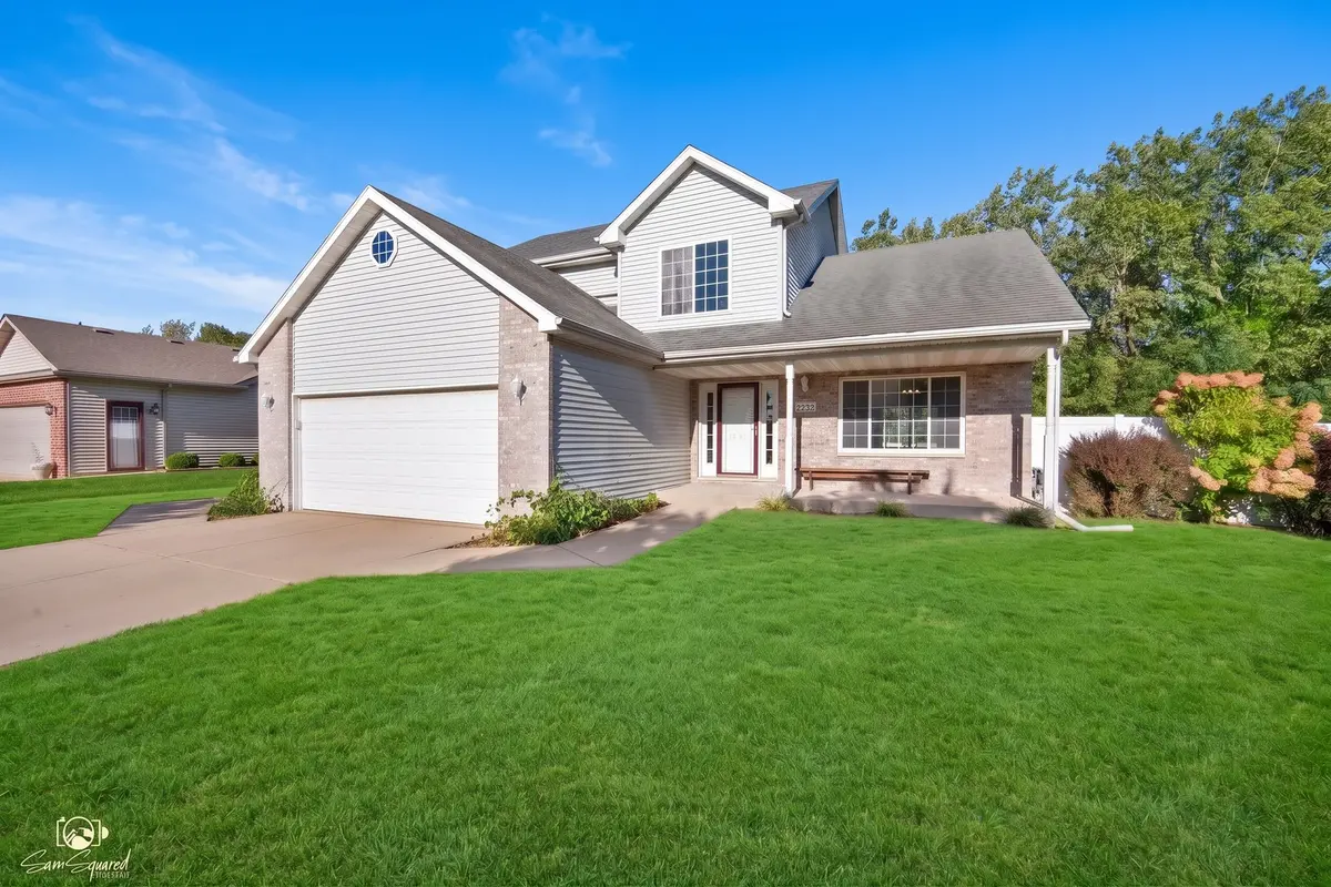 2555 Cobblestone CT, Morris, IL 60450