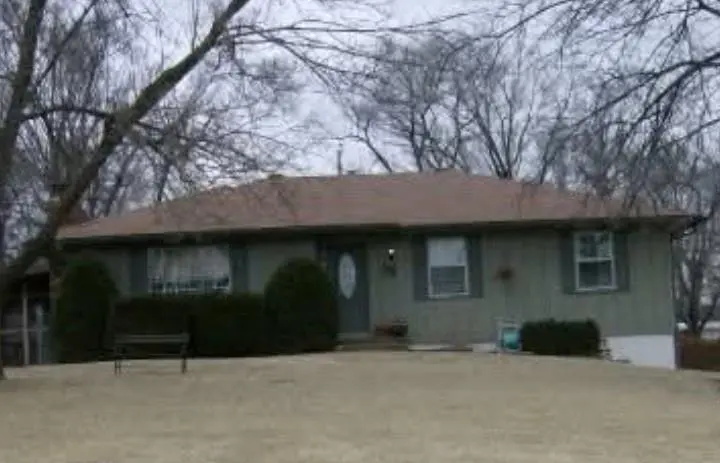 12810 NW Jamilyn RD, Parkville, MO 64152