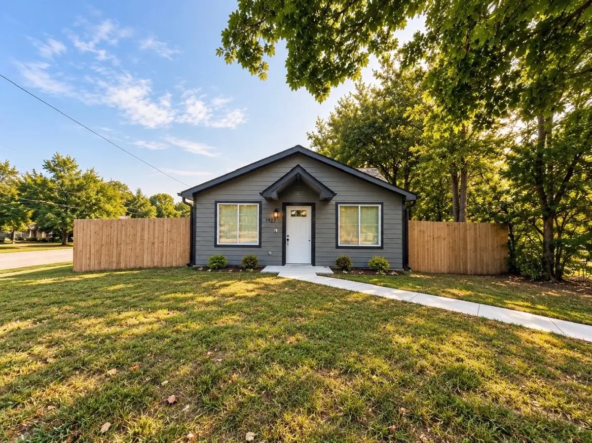 1927 E Looman, Wichita, KS 67219