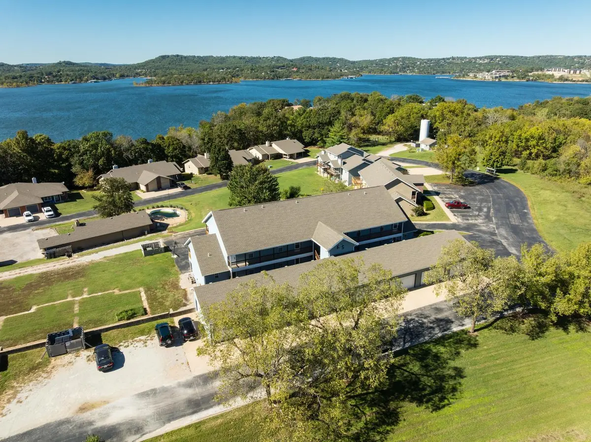 110 Kimberling Shores LN #5, Kimberling City, MO 65686