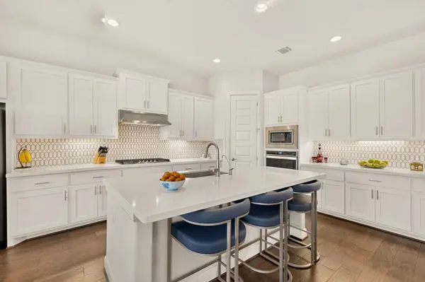 260 Hawthorne LOOP, Driftwood, TX 78619