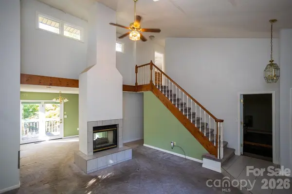 79 Pine Cone DR, Asheville, NC 28805
