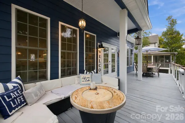 37 Nautical DR, Camden, SC 29020