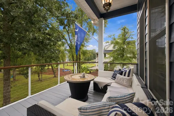 37 Nautical DR, Camden, SC 29020