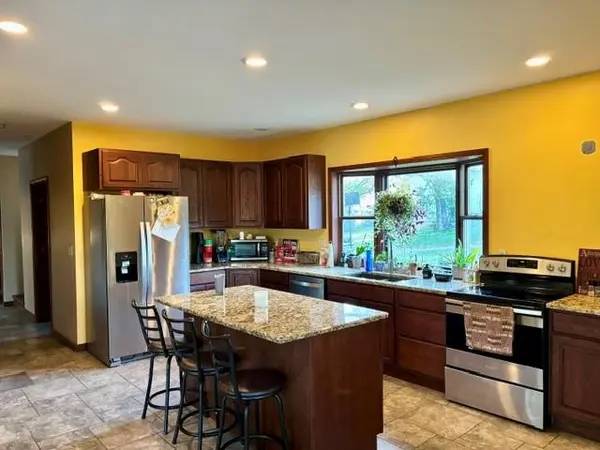 7988 22nd ST, Perry, KS 66073