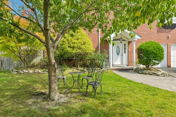 708 Park LN, Cedarhurst, NY 11516
