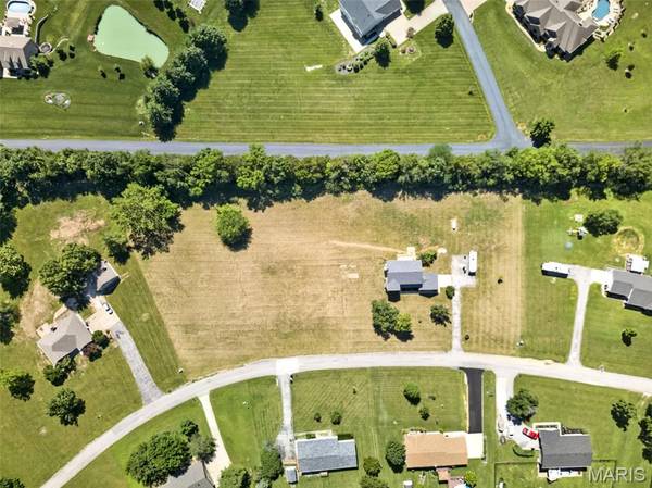 1131 Jade DR, Moscow Mills, MO 63362