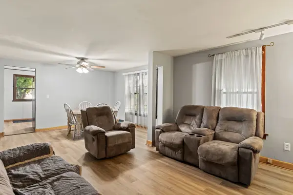 817 27th ST, Bettendorf, IA 52722
