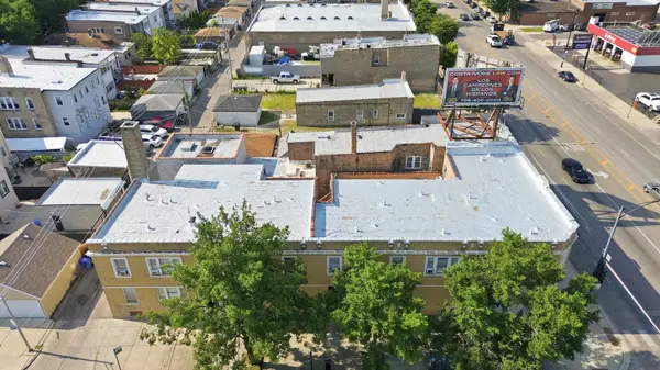 2957 N Cicero AVE, Chicago, IL 60641