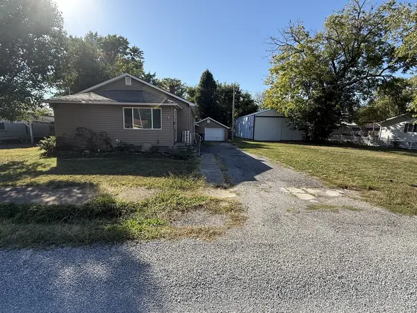 905 Glendale ST, Benton, IL 62812