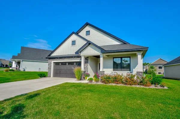 11404 Kings CT N, Lake Elmo, MN 55042
