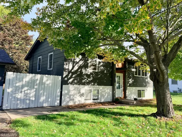 13845 Underclift ST NW, Andover, MN 55304