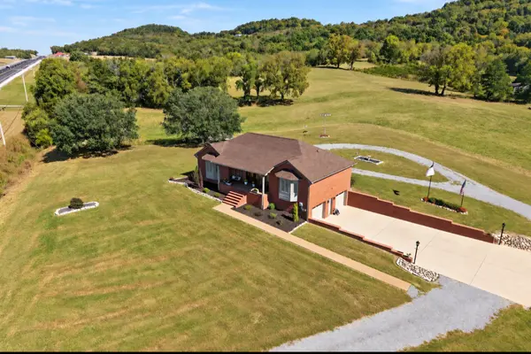 12476 Nashville Hwy, Liberty, TN 37095