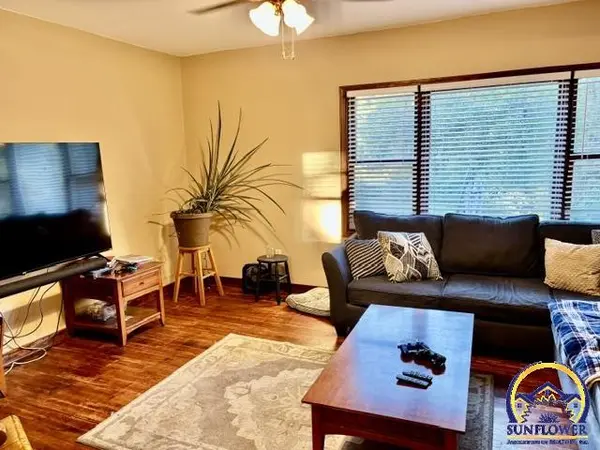 7988 22nd ST, Perry, KS 66073