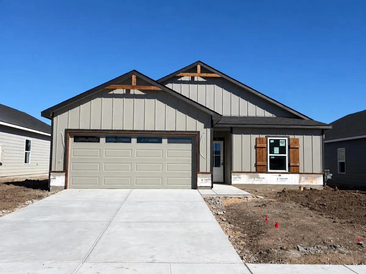 9314 E Hurst St, Wichita, KS 67210