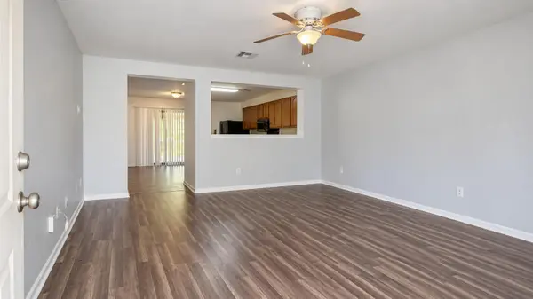 804 Dawlish DR, Pflugerville, TX 78660