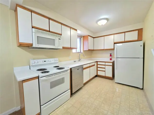 2295 E Asbury #401, Denver, CO 80210