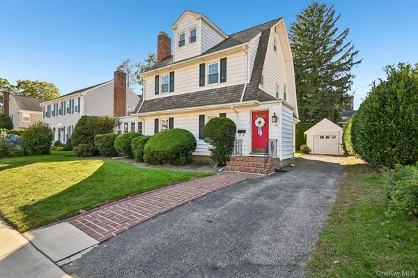140 Kilburn RD, Garden City, NY 11530