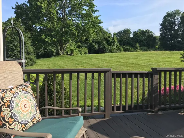 159 Fairway DR, Carmel, NY 10512