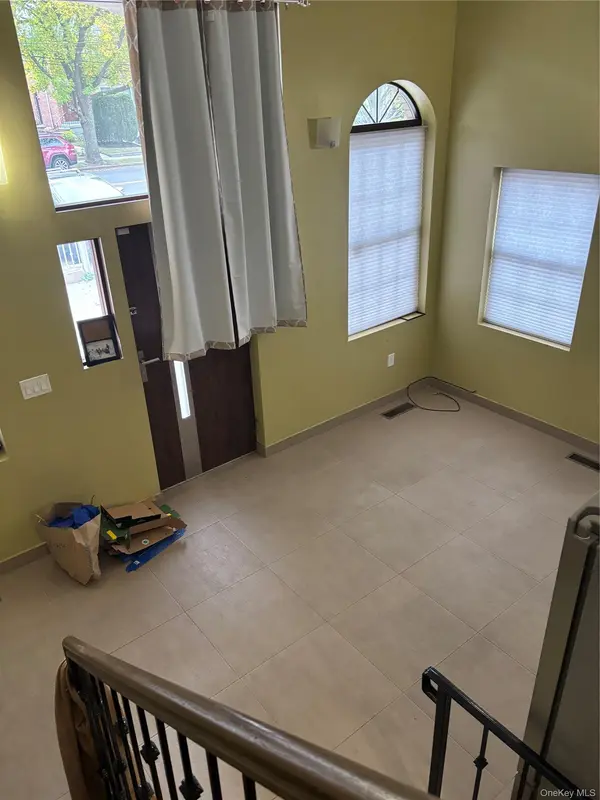 106-47 Ditmarts BLVD, East Elmhurst, NY 11369