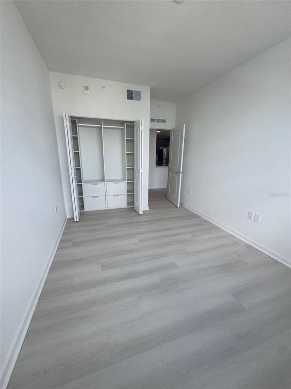 5563 MILLENIA PARK BLVD #527, Orlando, FL 32839