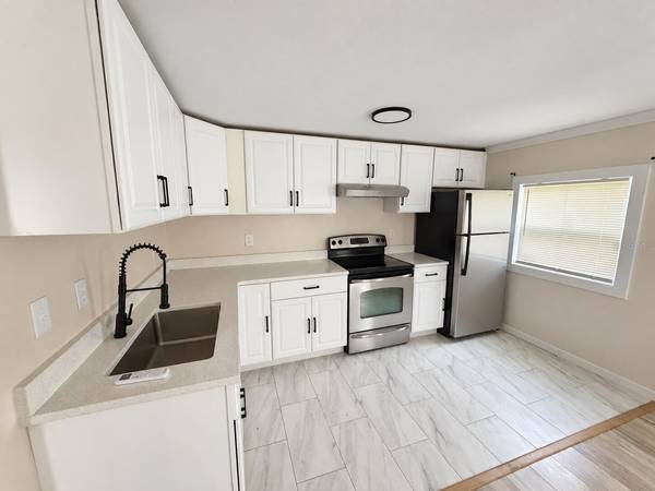 617 PLATEAU AVE, Lakeland, FL 33815
