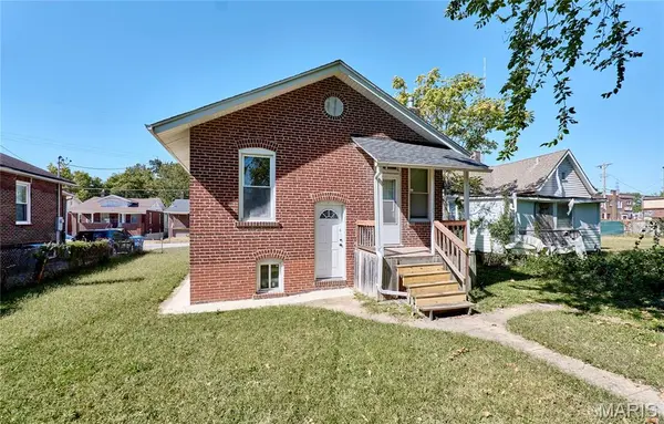 1224 Griefield PL, St Louis, MO 63133