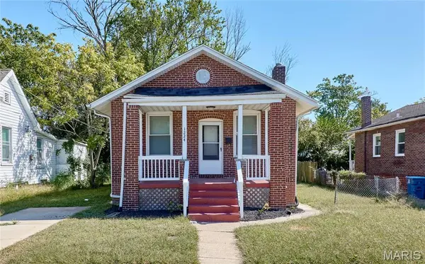 1224 Griefield PL, St Louis, MO 63133