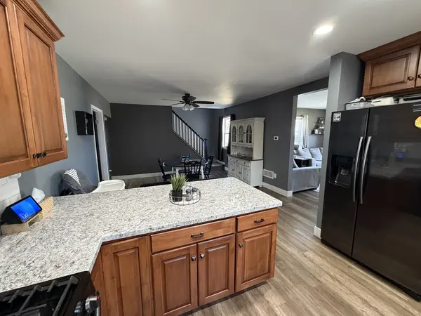 633 S Main ST, Sheffield, IL 61361