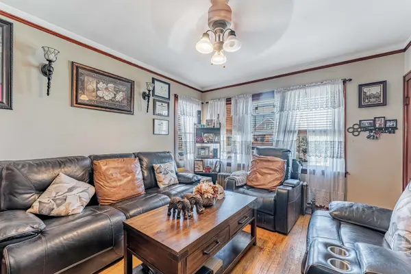 4019 W 57th ST, Chicago, IL 60629