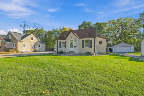9917 Pleasant AVE S, Bloomington, MN 55420