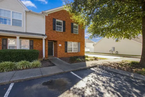 1008 Sitting Bull Xing, Murfreesboro, TN 37128