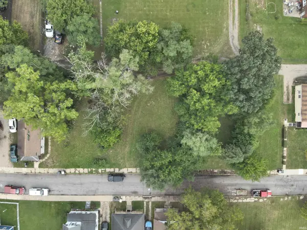 122 N Carlisle ST, South Bend, IN 46628