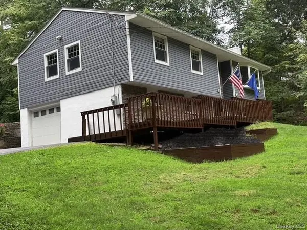 1426 E Mombasha, Monroe, NY 10950