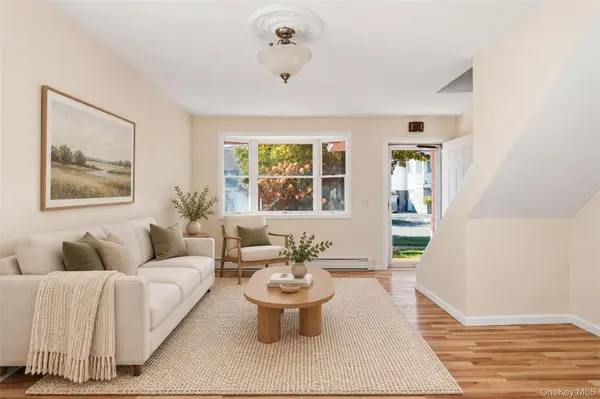 644 S 8th ST, Lindenhurst, NY 11757